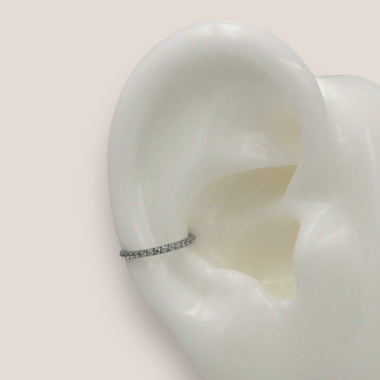 Dubaï Sage et Rebelle Piercings et Bijoux